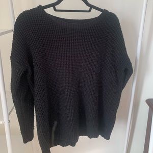 Black oversized sweater